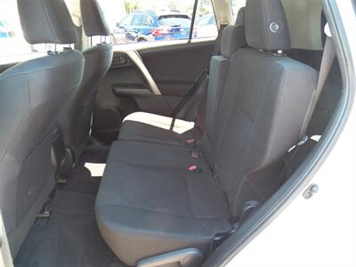 2016 Toyota RAV4 LE   - Photo 8 - Mishawaka, IN 46545