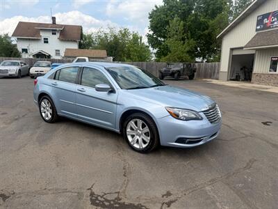 2013 Chrysler 200 Touring - Photo 2 - Elkhart, IN 46517