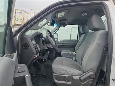 2012 Ford F-550 Cab & Chassis   - Photo 5 - Sycamore, IL 60178