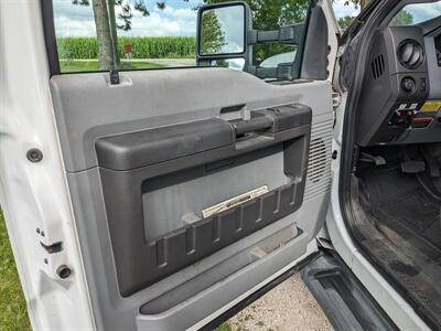 2012 Ford F-550 Cab & Chassis   - Photo 21 - Sycamore, IL 60178