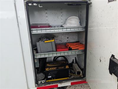 2012 Ford F-550 Cab & Chassis   - Photo 17 - Sycamore, IL 60178
