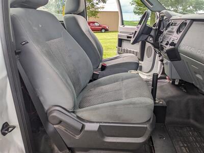 2012 Ford F-550 Cab & Chassis   - Photo 28 - Sycamore, IL 60178