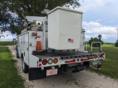2012 Ford F-550 Cab & Chassis   - Photo 4 - Sycamore, IL 60178