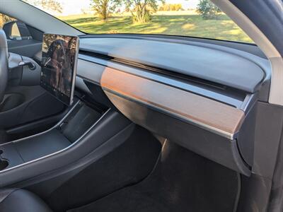 2018 Tesla Model 3 Long Range   - Photo 26 - Sycamore, IL 60178