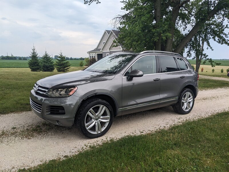 2013 Volkswagen Touareg TDI Executive  