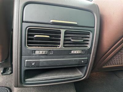 2013 Volkswagen Touareg TDI Executive   - Photo 16 - Sycamore, IL 60178