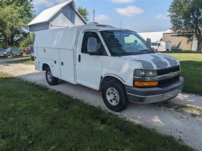 2012 Chevrolet Express 3500   - Photo 7 - Sycamore, IL 60178