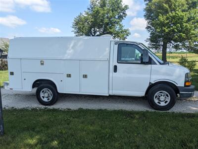 2012 Chevrolet Express 3500   - Photo 6 - Sycamore, IL 60178