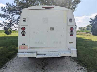 2012 Chevrolet Express 3500   - Photo 4 - Sycamore, IL 60178