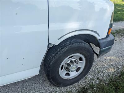2012 Chevrolet Express 3500   - Photo 16 - Sycamore, IL 60178