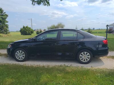 2013 Volkswagen Jetta S   - Photo 2 - Sycamore, IL 60178