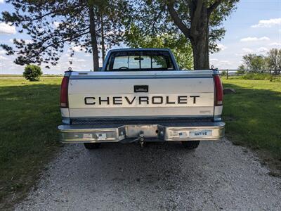 1988 Chevrolet C/K 2500 Series C2500 Silverado   - Photo 4 - Sycamore, IL 60178