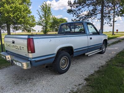 1988 Chevrolet C/K 2500 Series C2500 Silverado   - Photo 5 - Sycamore, IL 60178
