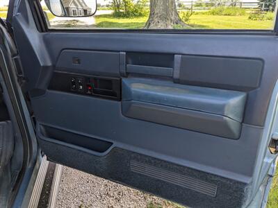 1988 Chevrolet C/K 2500 Series C2500 Silverado   - Photo 17 - Sycamore, IL 60178