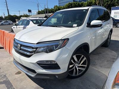 2016 Honda Pilot Elite   - Photo 1 - Sycamore, IL 60178