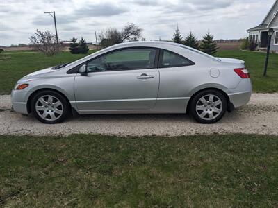2007 Honda Civic LX   - Photo 2 - Sycamore, IL 60178