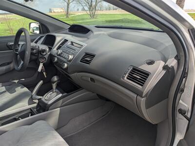 2007 Honda Civic LX   - Photo 17 - Sycamore, IL 60178