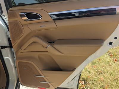 2014 Porsche Cayenne Diesel   - Photo 19 - Sycamore, IL 60178