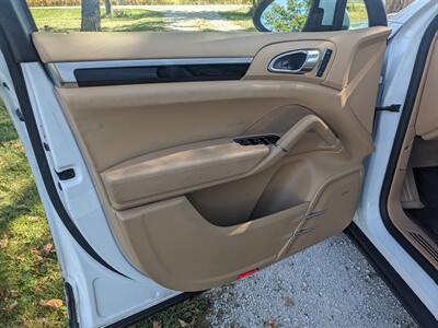 2014 Porsche Cayenne Diesel   - Photo 11 - Sycamore, IL 60178