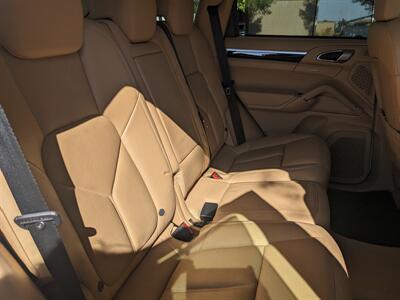 2014 Porsche Cayenne Diesel   - Photo 21 - Sycamore, IL 60178