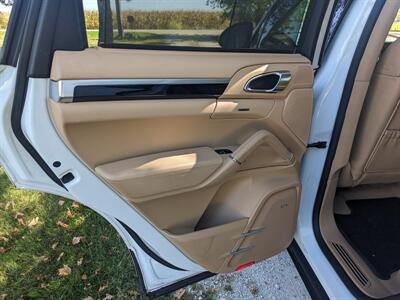 2014 Porsche Cayenne Diesel   - Photo 15 - Sycamore, IL 60178