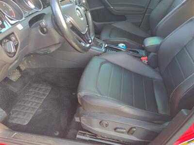 2015 Volkswagen Golf TDI SEL   - Photo 13 - Sycamore, IL 60178