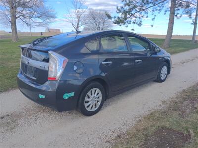 2013 Toyota Prius   - Photo 5 - Sycamore, IL 60178