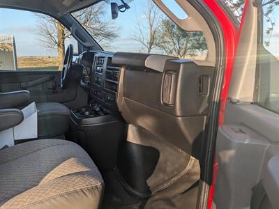 2018 GMC Savana 3500   - Photo 24 - Sycamore, IL 60178