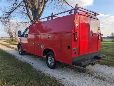 2018 GMC Savana 3500   - Photo 4 - Sycamore, IL 60178