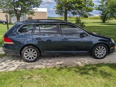 2009 Volkswagen Jetta SportWagen TDI   - Photo 7 - Sycamore, IL 60178