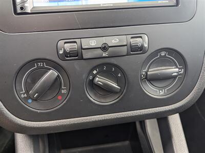 2009 Volkswagen Jetta SportWagen TDI   - Photo 30 - Sycamore, IL 60178