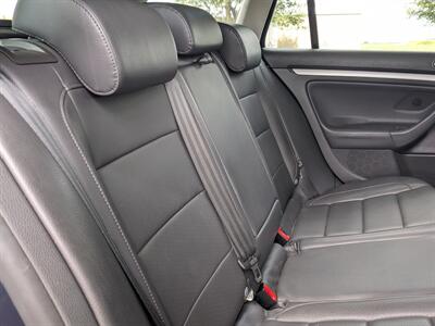 2009 Volkswagen Jetta SportWagen TDI   - Photo 22 - Sycamore, IL 60178