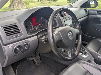 2009 Volkswagen Jetta SportWagen TDI   - Photo 15 - Sycamore, IL 60178