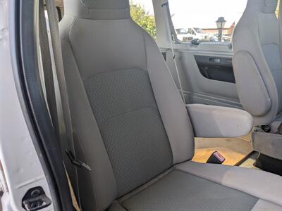 2014 Ford E-350 SD XLT   - Photo 25 - Sycamore, IL 60178