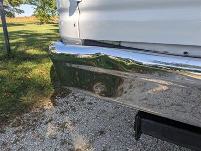 2014 Ford E-350 SD XLT   - Photo 6 - Sycamore, IL 60178
