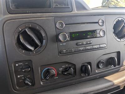 2014 Ford E-350 SD XLT   - Photo 31 - Sycamore, IL 60178