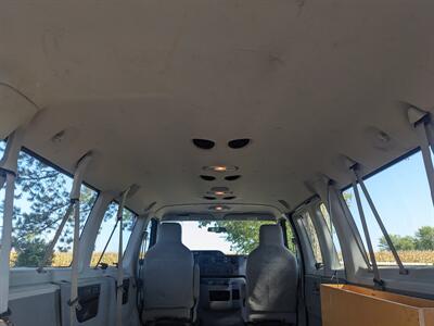 2014 Ford E-350 SD XLT   - Photo 18 - Sycamore, IL 60178