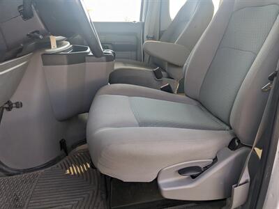 2014 Ford E-350 SD XLT   - Photo 13 - Sycamore, IL 60178