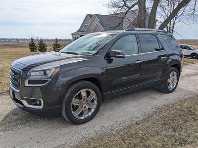 2017 GMC Acadia Limited   - Photo 1 - Sycamore, IL 60178