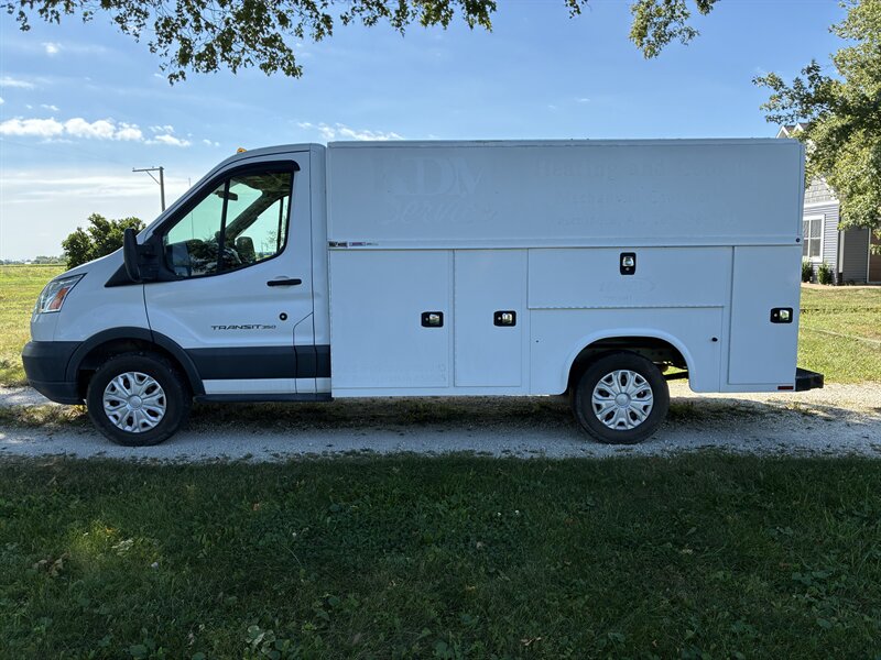 2017 Ford Transit 350  KUV
