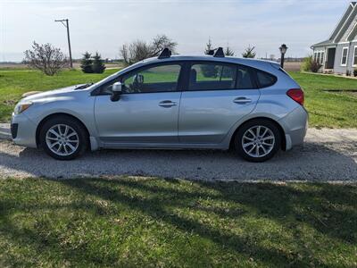 2013 Subaru Impreza 2.0i Premium   - Photo 2 - Sycamore, IL 60178