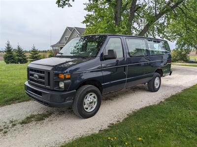 2008 Ford E-350 SD XL   - Photo 1 - Sycamore, IL 60178