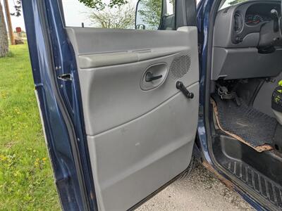 2008 Ford E-350 SD XL   - Photo 10 - Sycamore, IL 60178