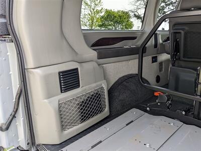 2021 Chevrolet Express LS 2500 Explorer Limited SE Van   - Photo 31 - Sycamore, IL 60178