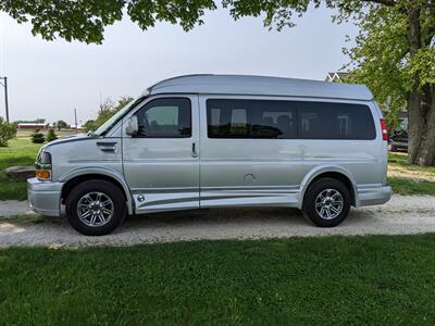 2021 Chevrolet Express LS 2500 Explorer Limited SE Van   - Photo 2 - Sycamore, IL 60178