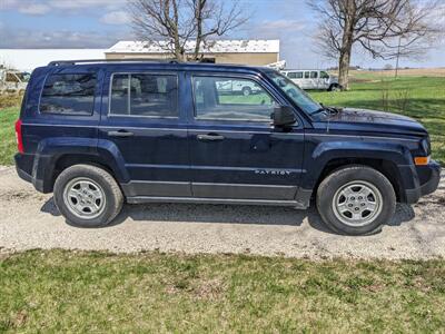 2016 Jeep Patriot Sport FWD 5 Speed Manual Transmission - Photo 6 - Sycamore, IL 60178