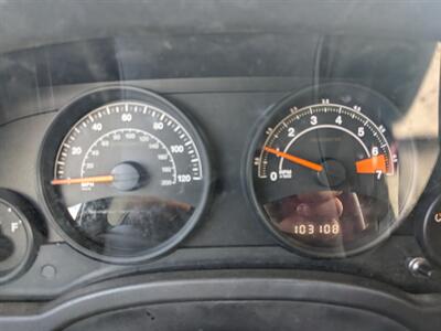 2016 Jeep Patriot Sport FWD 5 Speed Manual Transmission - Photo 28 - Sycamore, IL 60178