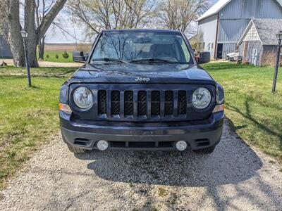 2016 Jeep Patriot Sport FWD 5 Speed Manual Transmission - Photo 8 - Sycamore, IL 60178