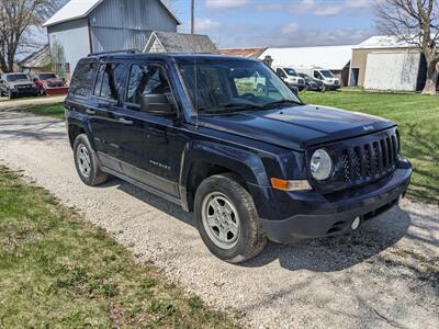 2016 Jeep Patriot Sport FWD 5 Speed Manual Transmission - Photo 7 - Sycamore, IL 60178