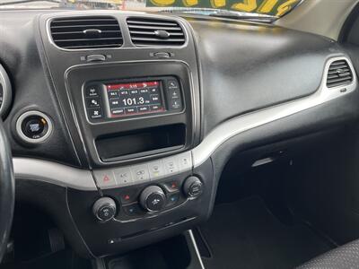 2018 Dodge Journey SXT   - Photo 19 - Logan, UT 84341